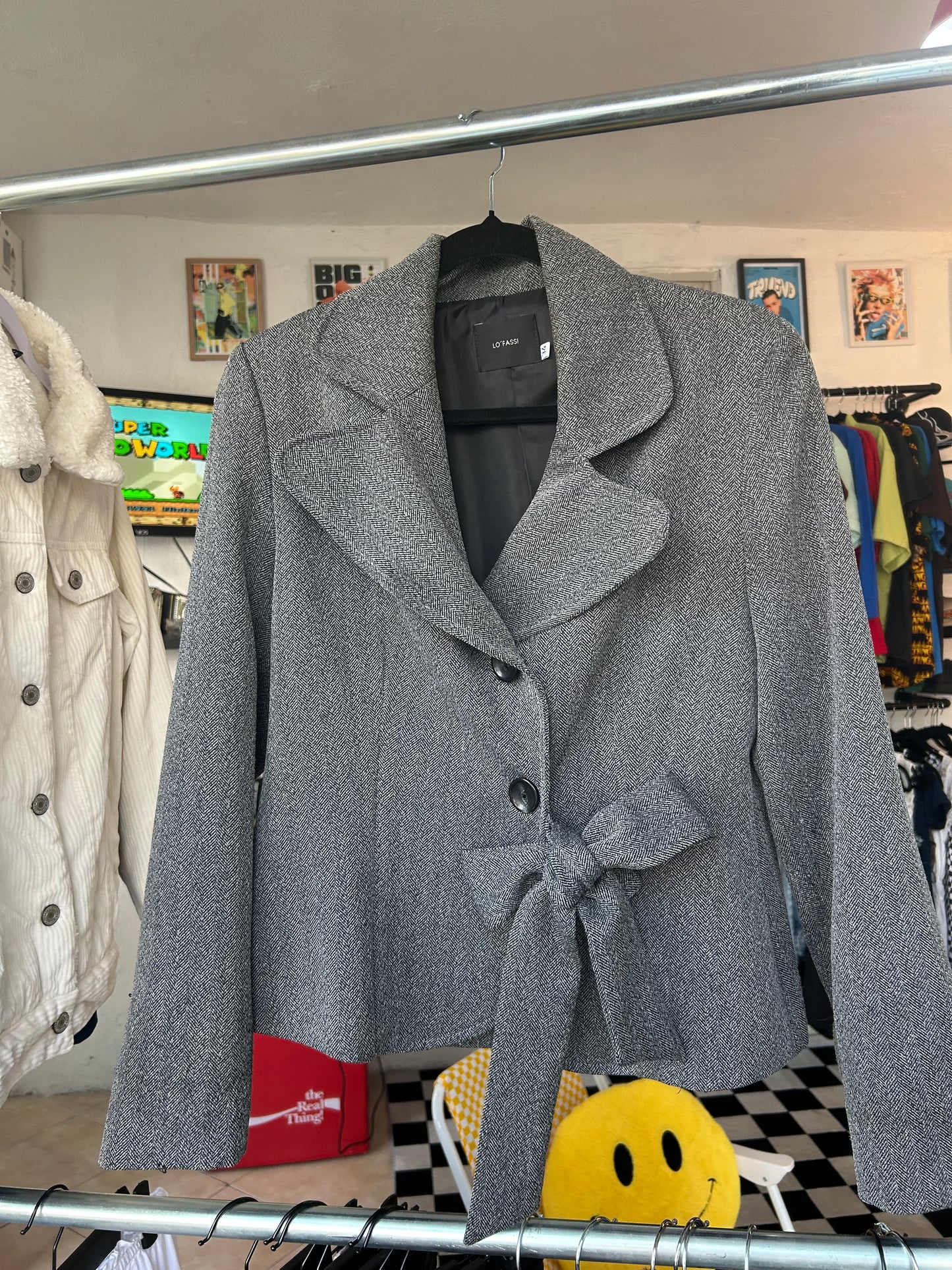 Blazer gris con moño