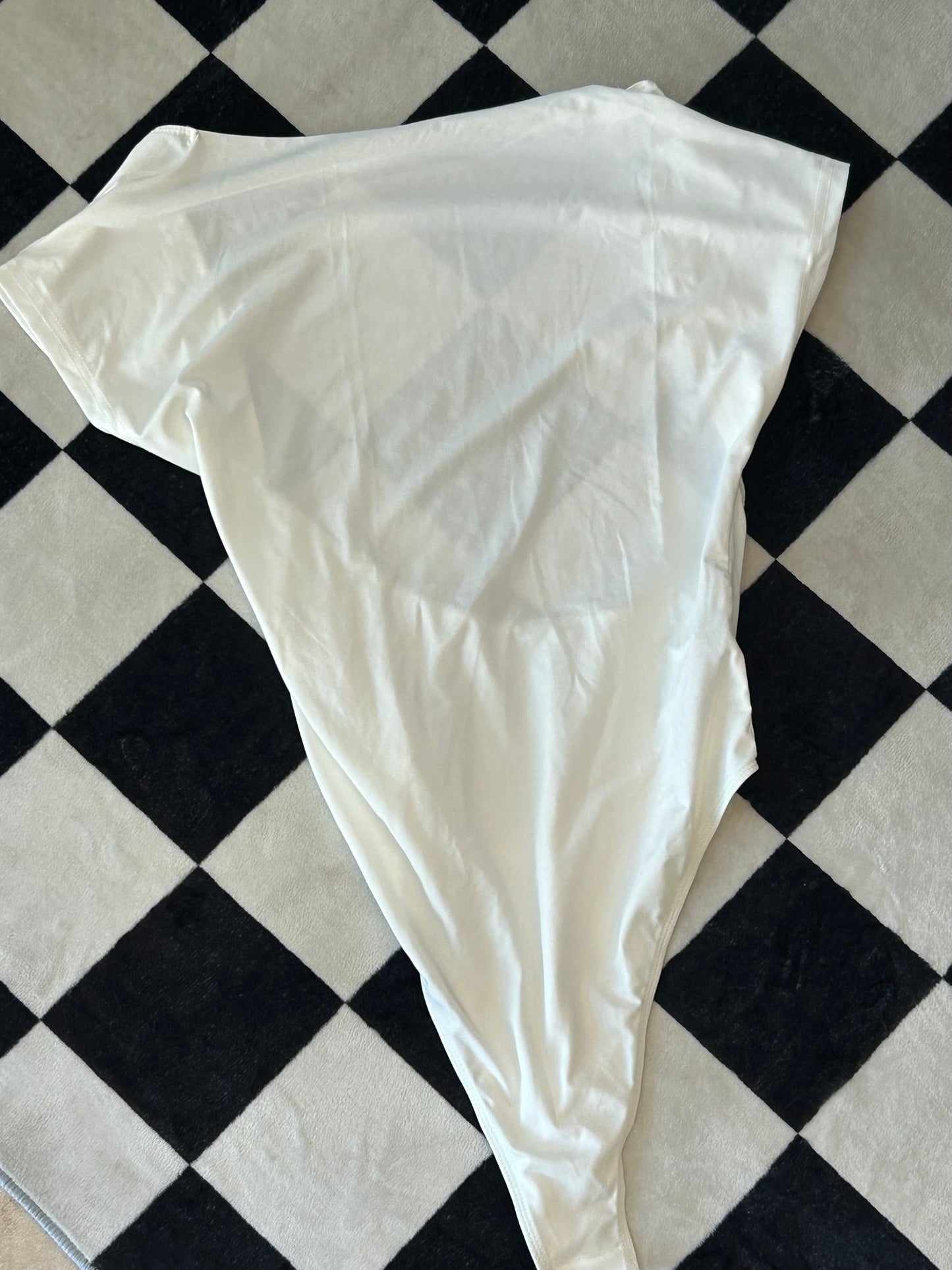 Body blanco espalda descubierta