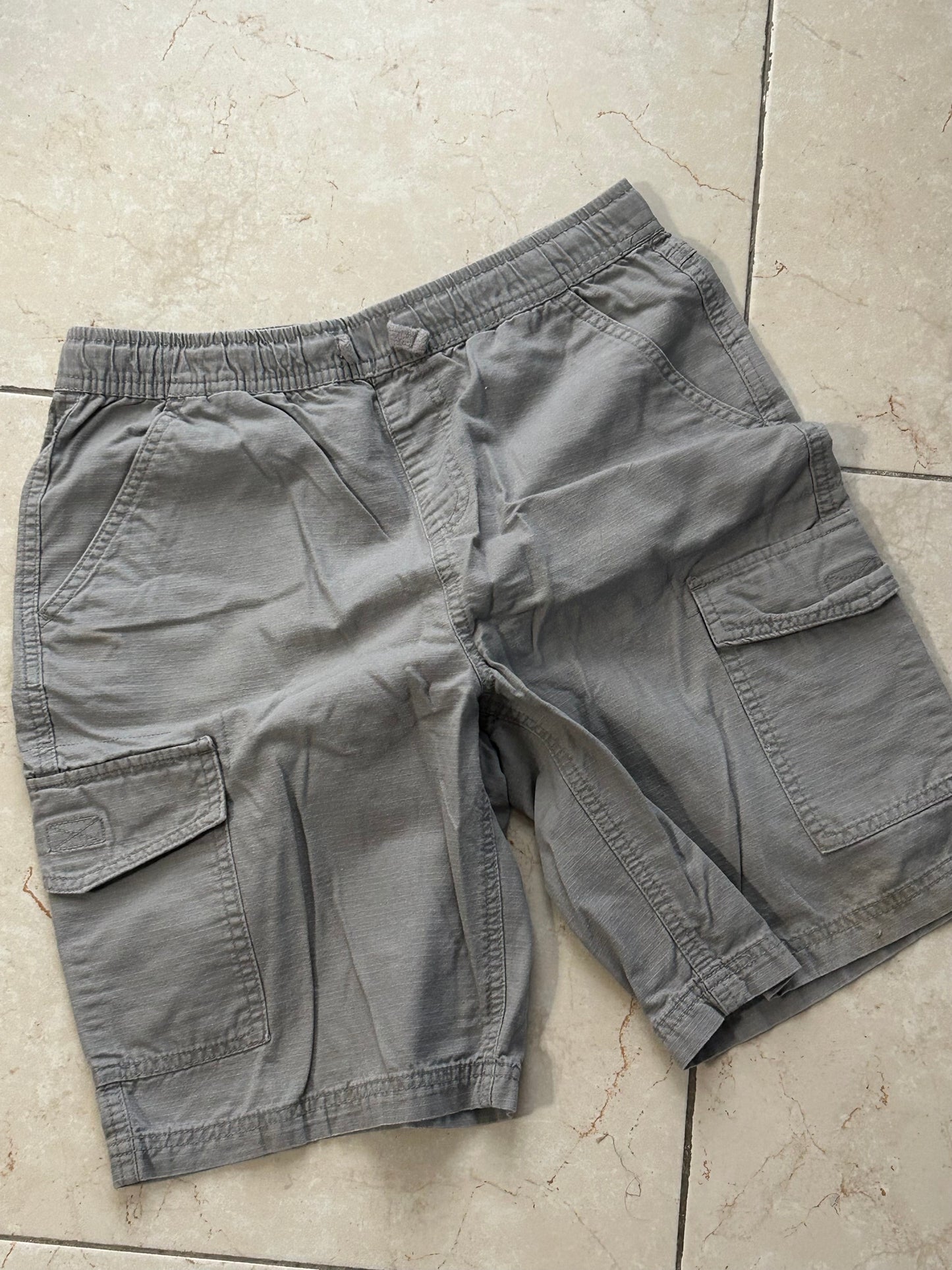 Short cargo