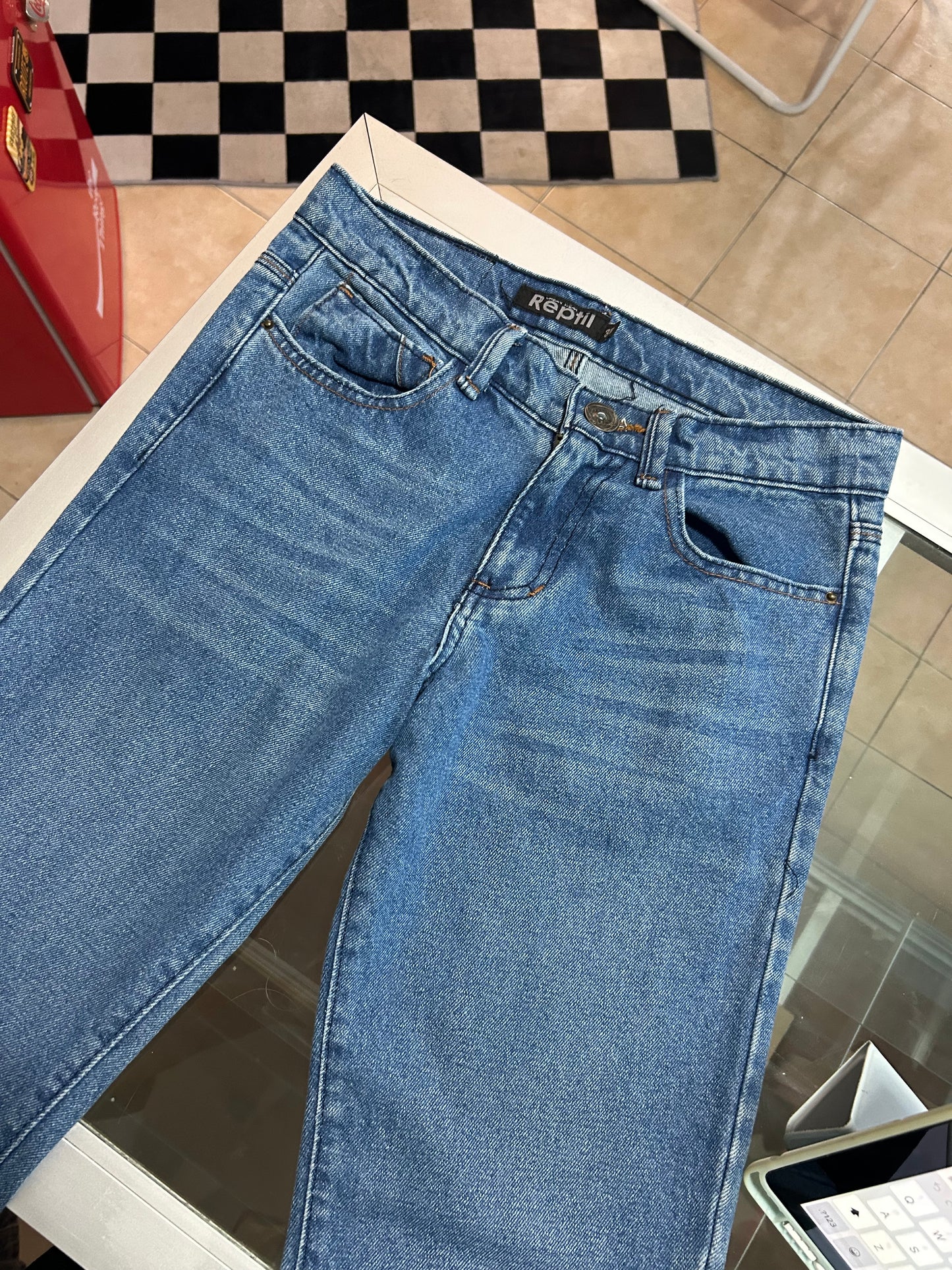 Jeans reptil