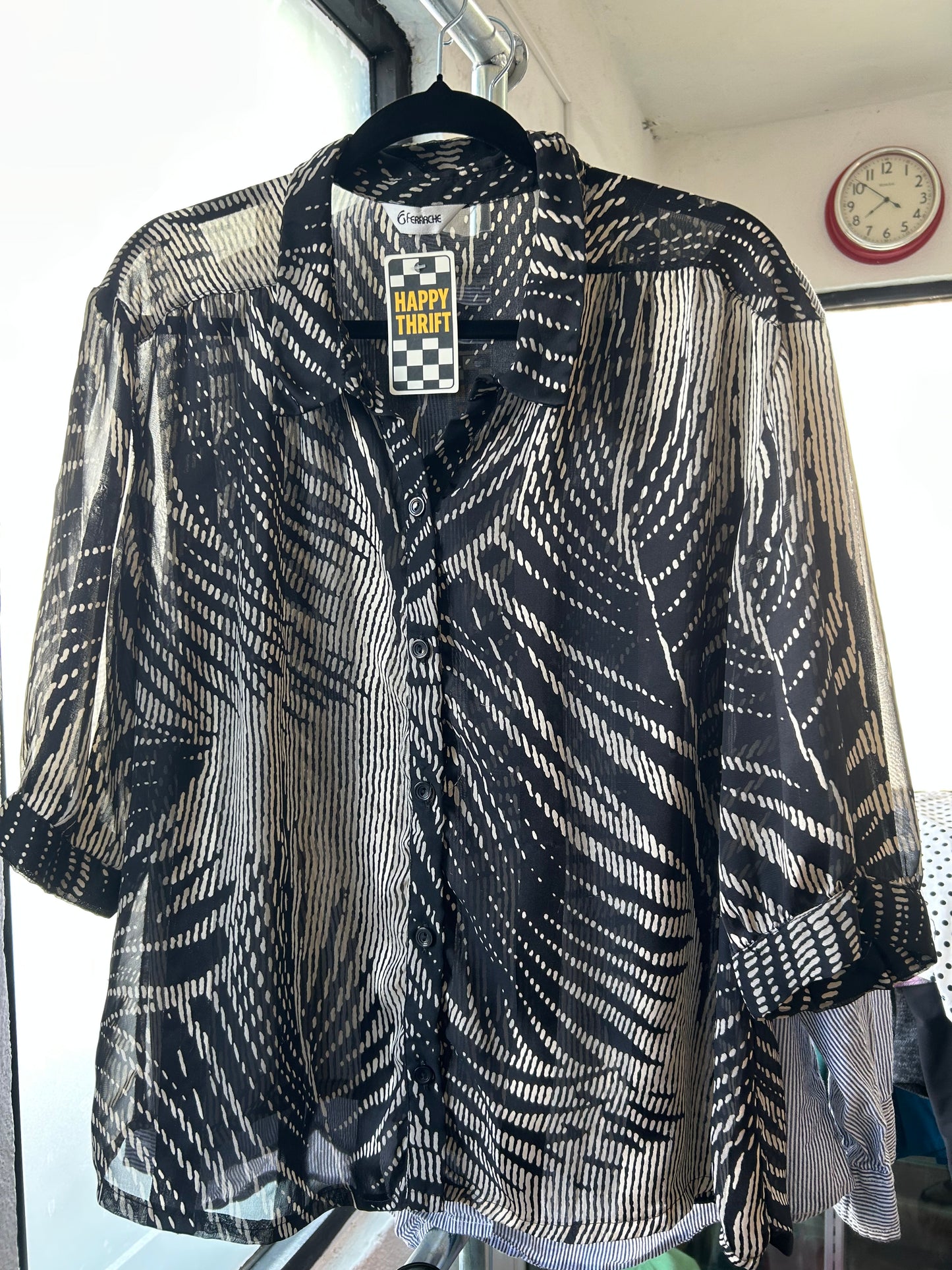 Blusa dorado con negro talla 40