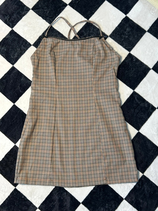 Vestido de cuadros negro con café