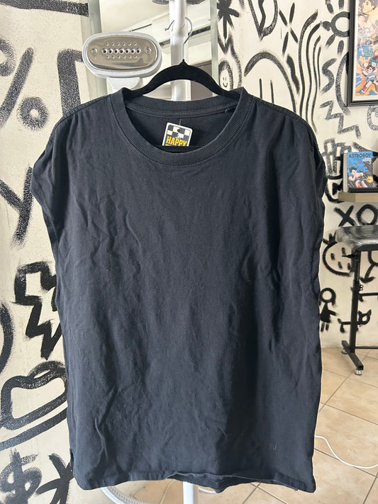 Playera negra lisa sin mangas