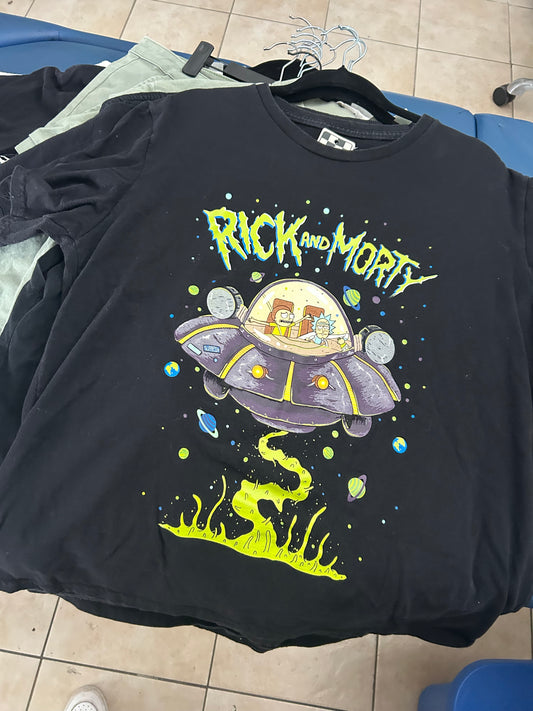 Playera rick and morty