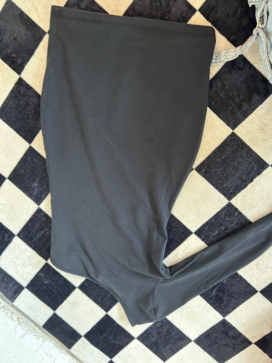 Vestido negro una manga