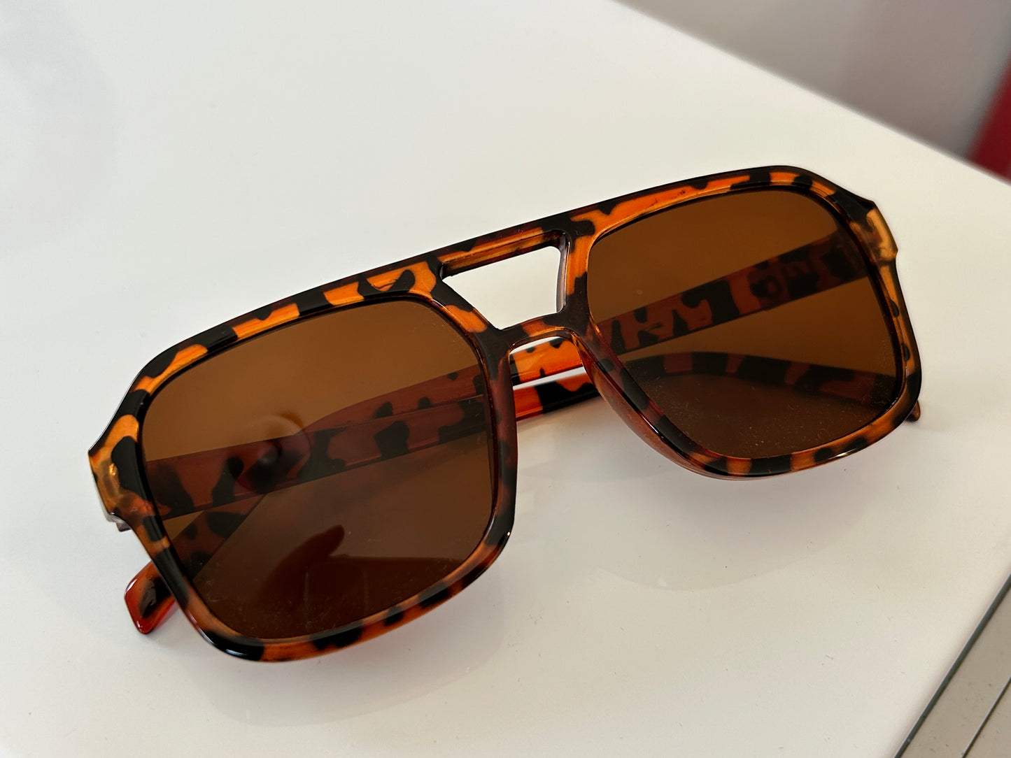 Oversizde square sunglasses