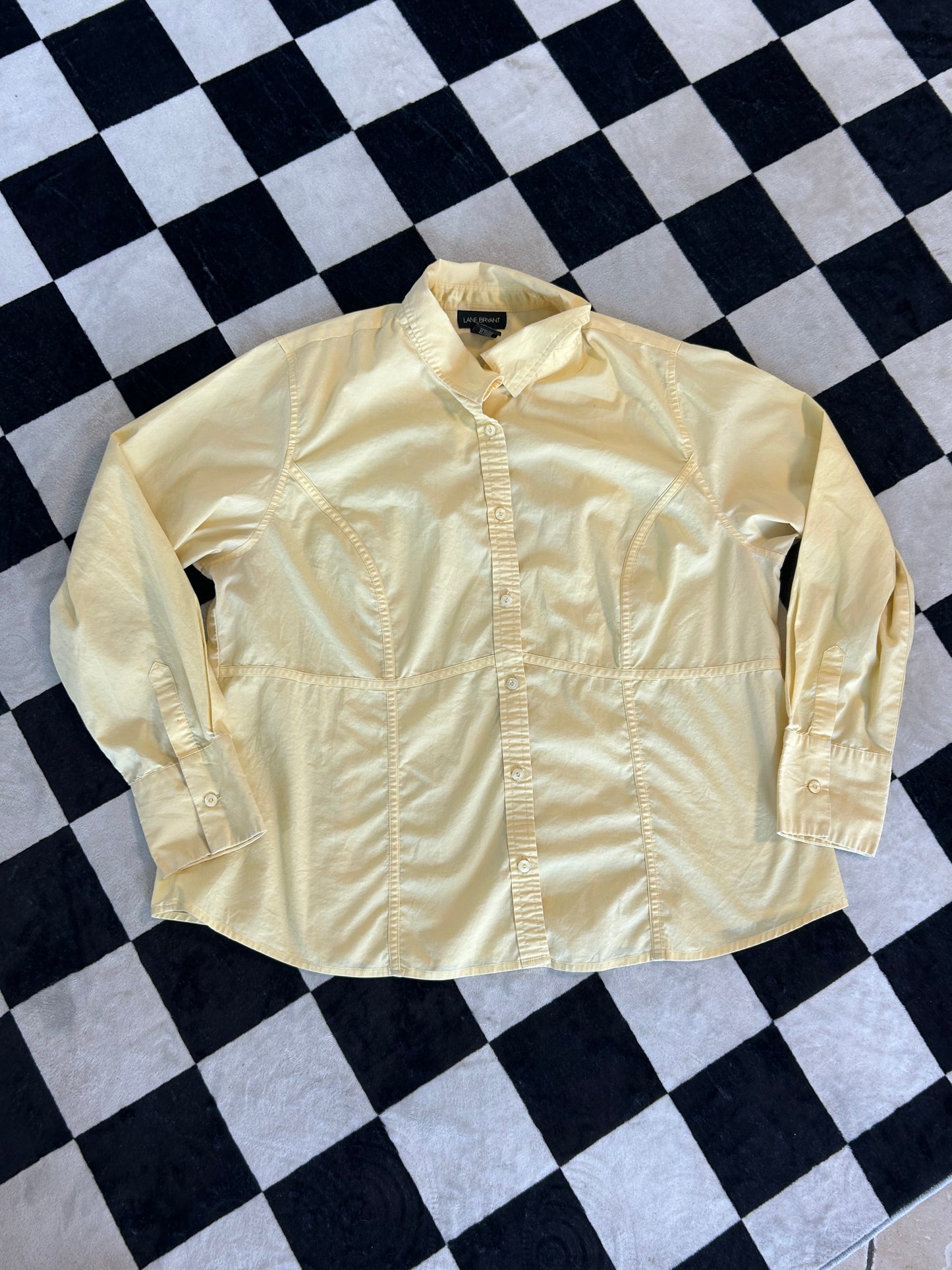 Camisa amarilla claro