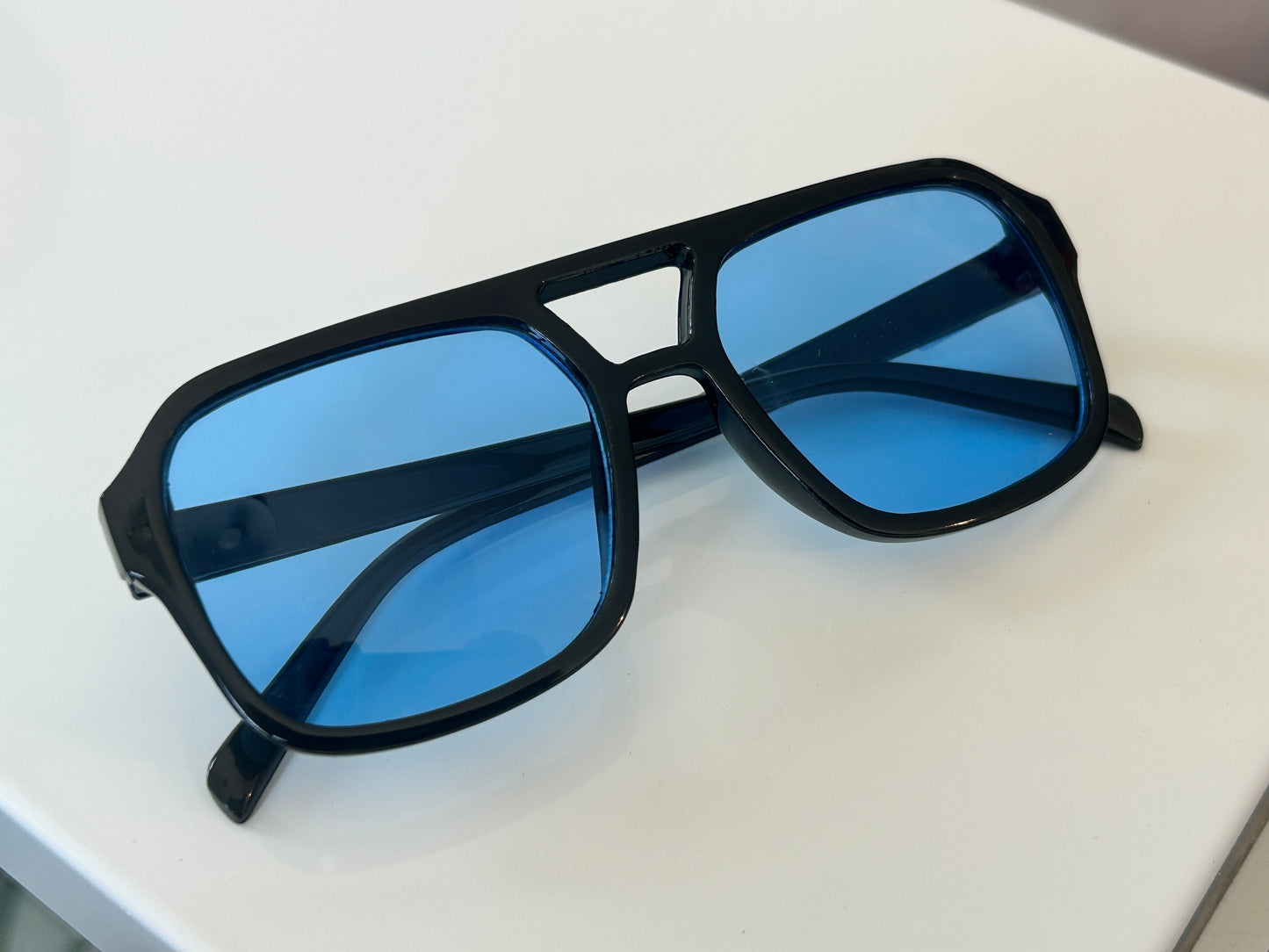Oversizde square sunglasses