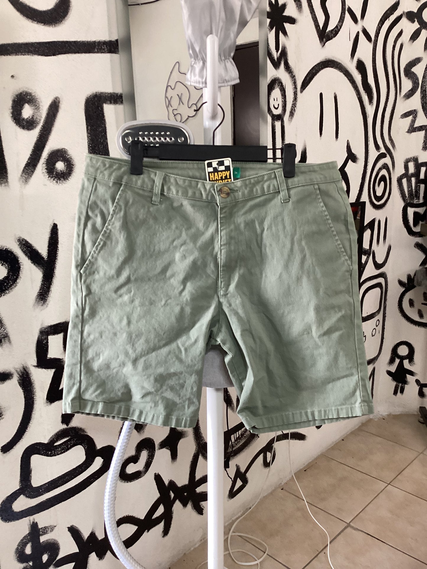 Short verde oliva de vestir