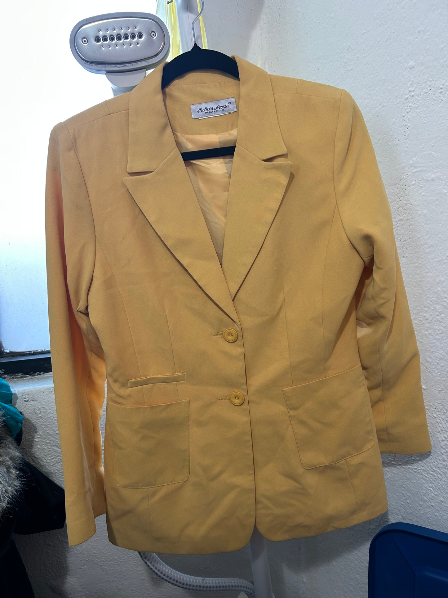 Blazer amarillo