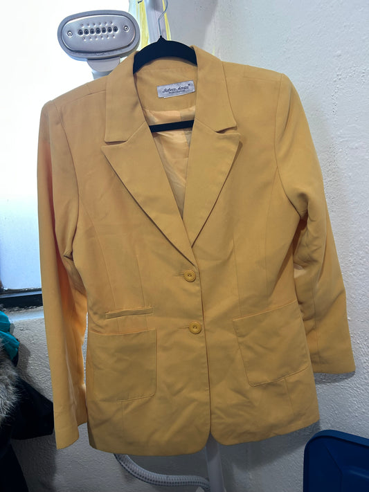 Blazer amarillo