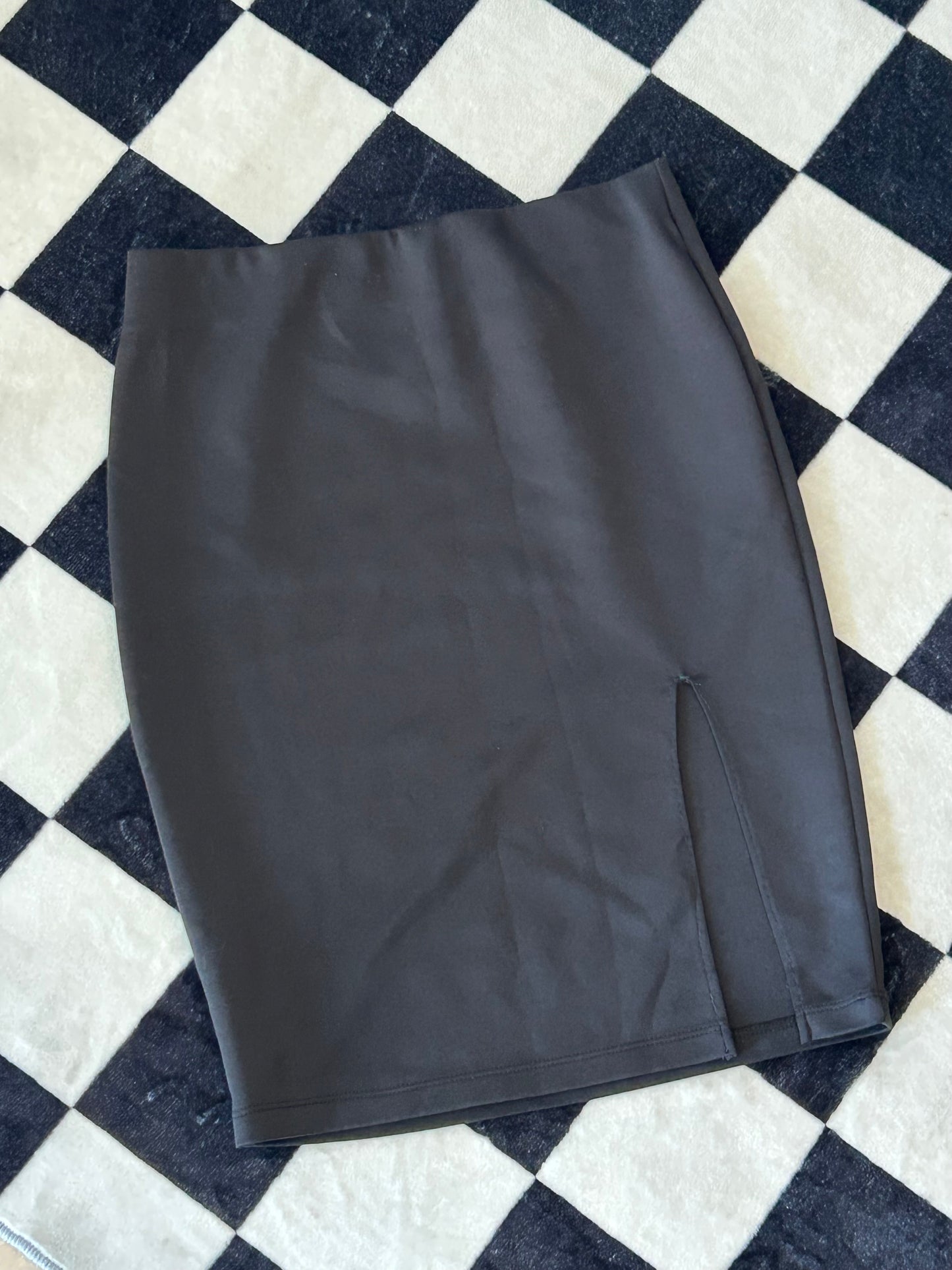 Falda tubo negra