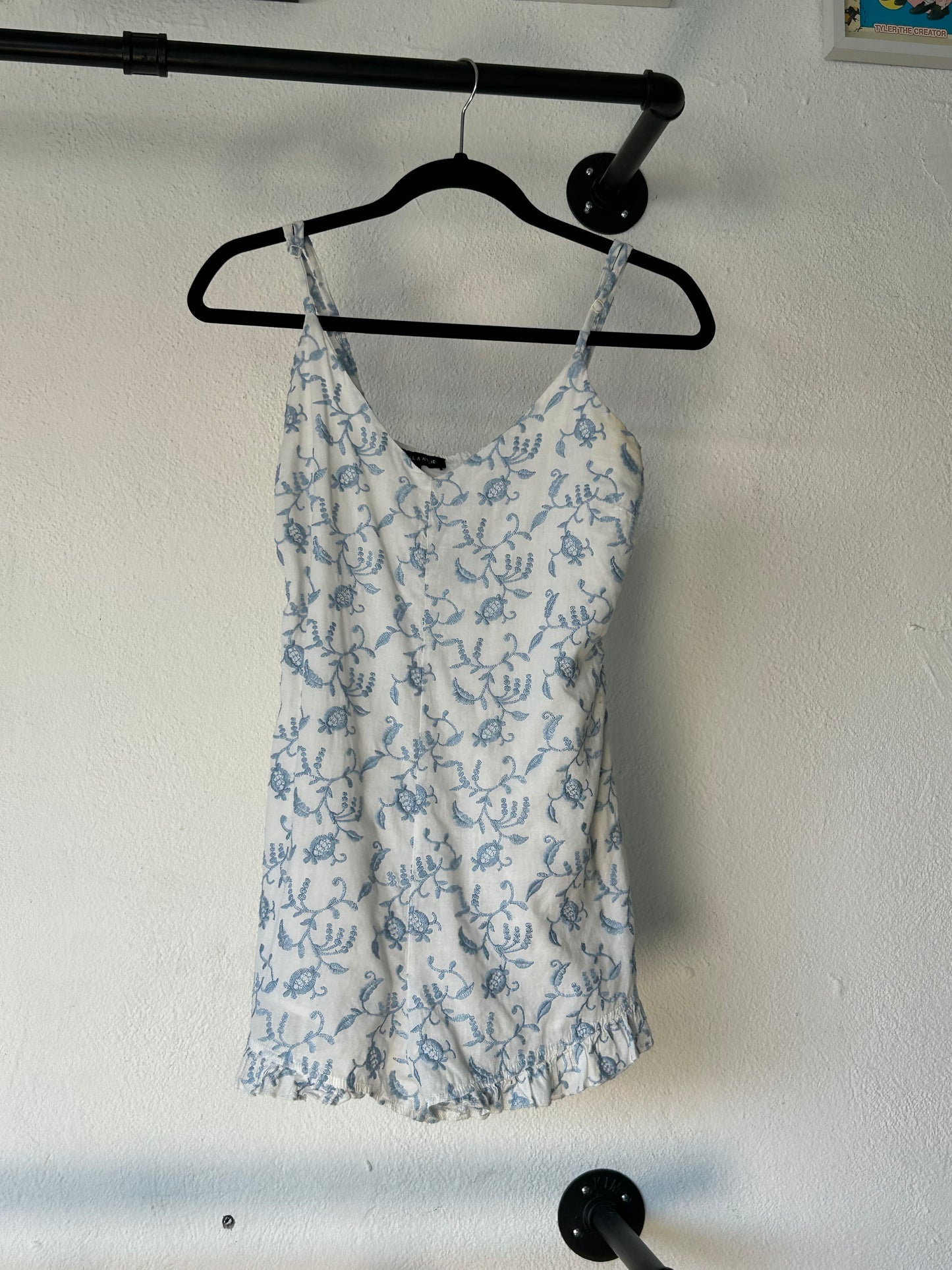 Hotpants blanco con flores azul