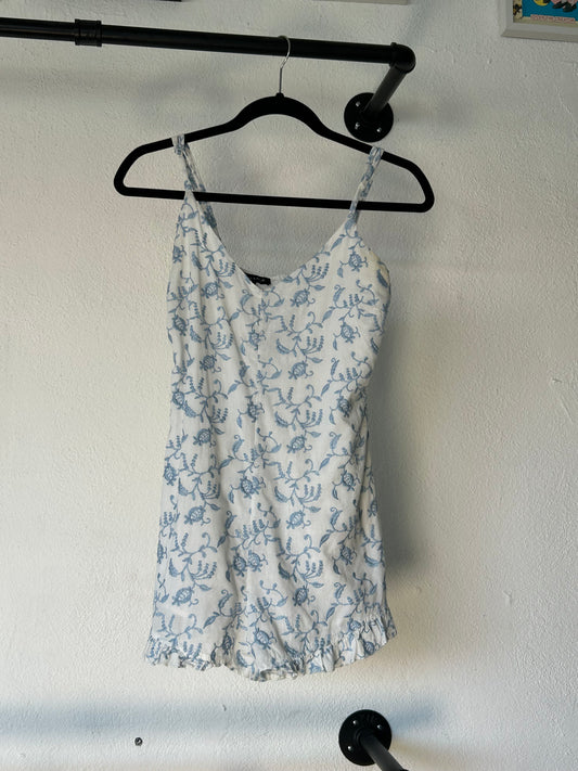 Hotpants blanco con flores azul